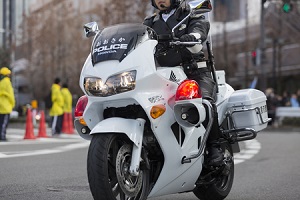 日本の白バイ競技大会を見て中国人が驚嘆 警察もすごいが 日本のバイクはやっぱりすごい サーチナ