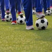 大敗に悔し泣きするキャプテンを見て失笑するチームメイト・・・これが日本や韓国サッカーとの決定的な差だ！＝中国メディア