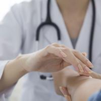 患者を「お客様」としてサービスする日本の病院、患者を「客」としか思わずぼったくる中国の病院